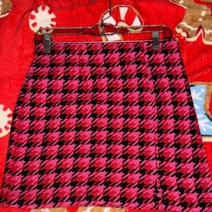 Francesca's Collections Houndstooth Mini Skirt in Pink and Black
